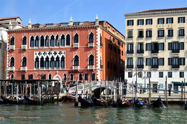 We explore Venice, DSE_7941_b_H490